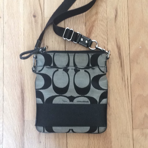 Coach cross body swing bag purse - Picture 3 of 3